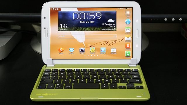 iPadminiをノートパソコン風にする「MiniSuit NewYork Bluetoothキーボード」がなんとGalaxyNote8.0にもピッタリ使えたぞ！