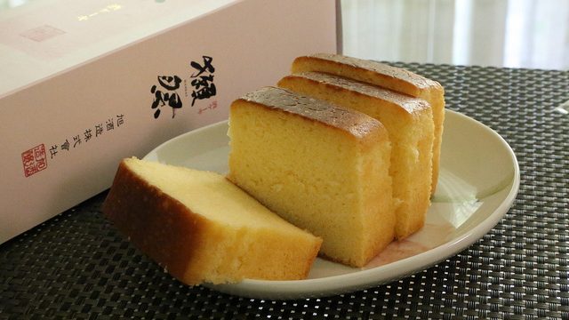 アルコールが2％以上も含まれる、日本酒「獺祭」を使った「獺祭ケーキ」を食べてみたぞ！