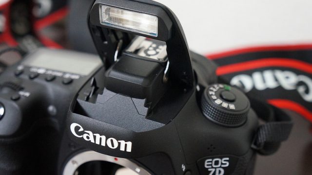 キヤノンEOS 7D mark2とEOS 6Dの外観を比較してみたぞ！