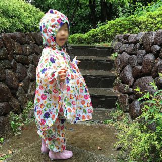 わんぱく2歳児のカッパに、パンツとポンチョのセット、「ぱんちょ」が良いぞ！