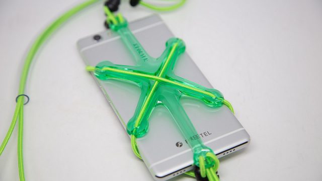 体にフィットするスマホケース「X POERTER NEO」を買ってみたけどちょっと微妙だったぞ…！